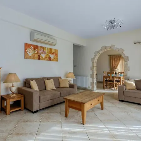 Βίλα Camelot By Ezoria *