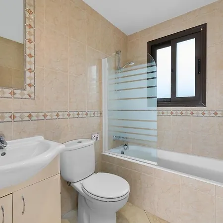 Camelot By Ezoria Βίλα *