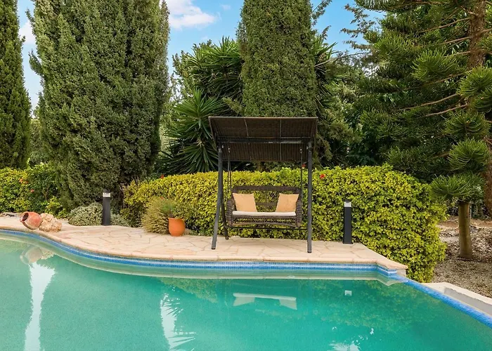 Camelot By Ezoria Coral Bay