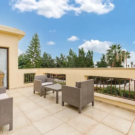 Camelot By Ezoria Villa Coral Bay