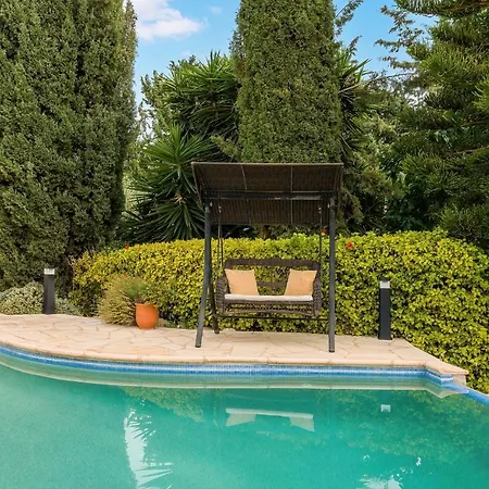 Camelot By Ezoria Coral Bay